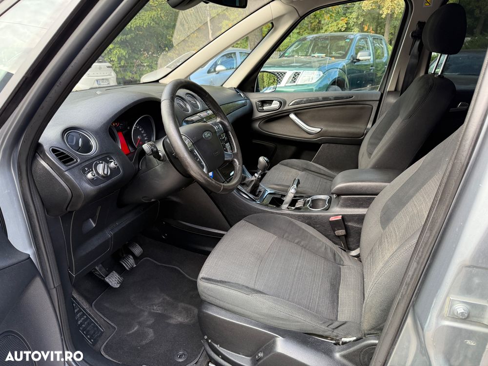 Ford Galaxy 2.0 TDCi Ghia - 10