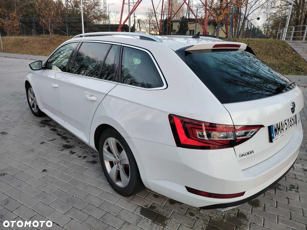 Skoda Superb 2.0 TDI Active DSG7 - 4