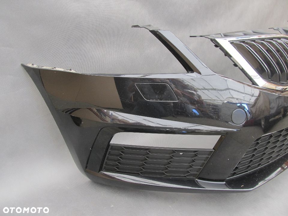 Zderzak przedni Skoda Octavia 3 RS 17 - 20 Sprysk. Lakier 9910 / LF9R - 15