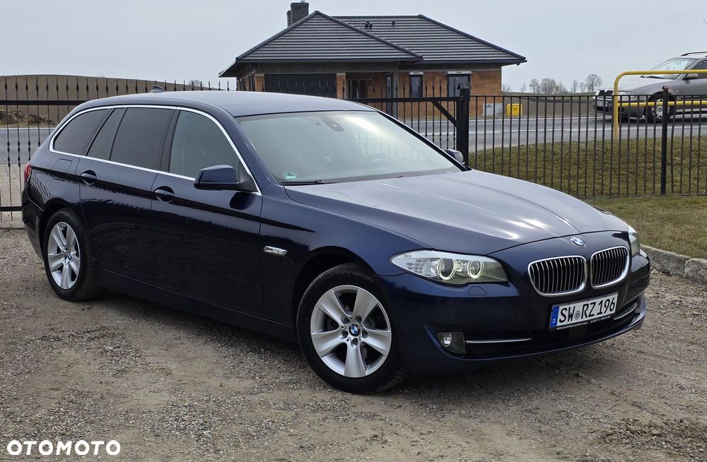 BMW Seria 5 520d BluePerformance - 3