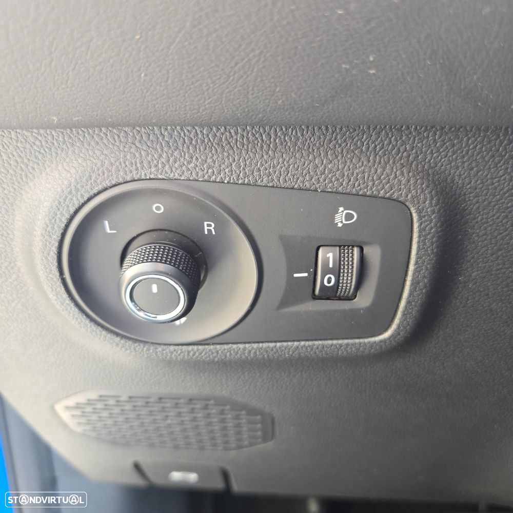 MG ZS EV 72.6 kWh Luxury - 10