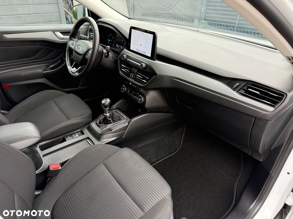 Ford Focus 1.5 EcoBlue STart-Stopp-System TITANIUM - 17