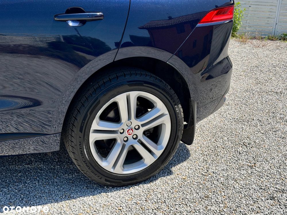 Jaguar F-Pace 25t AWD R-Sport - 26