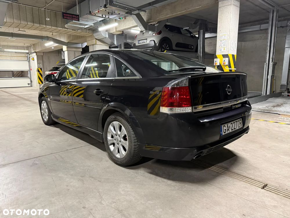 Opel Vectra 1.9 CDTI Cosmo - 9