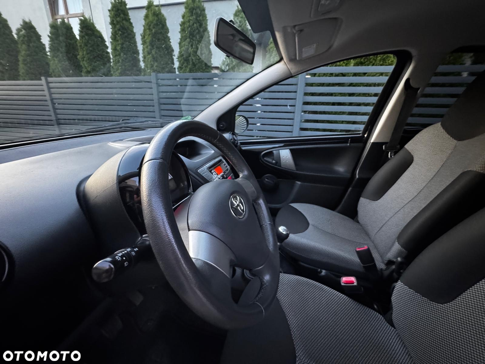Toyota Aygo Black - 9