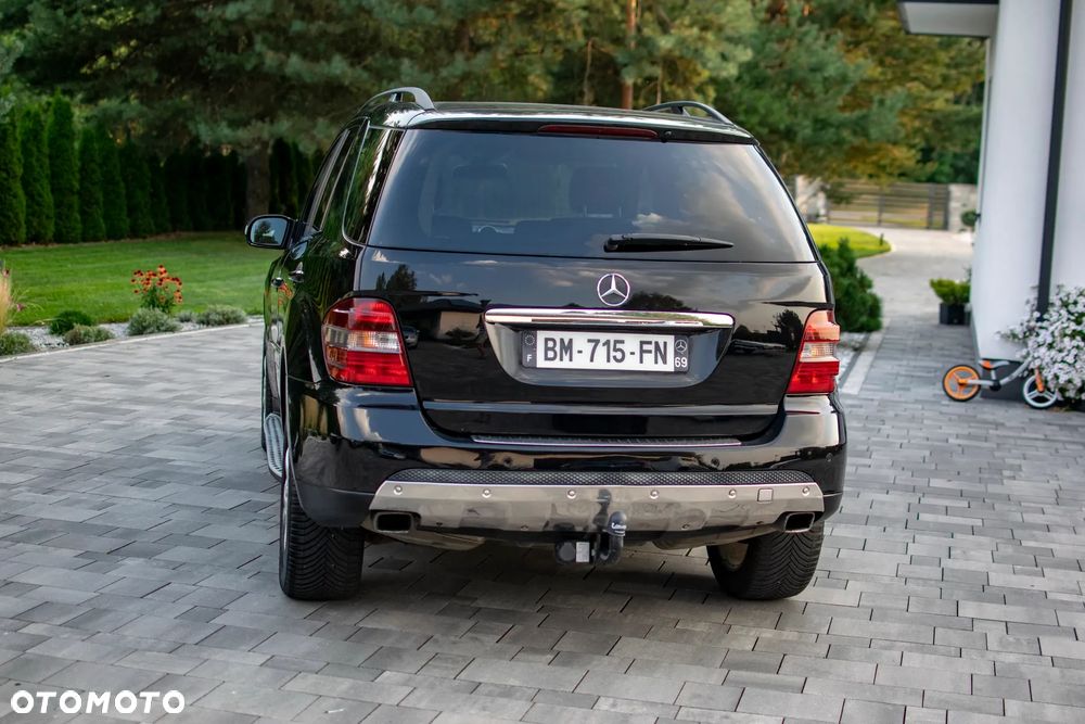 Mercedes-Benz ML 320 CDI 4Matic 7G-TRONIC DPF Edition 10 - 22