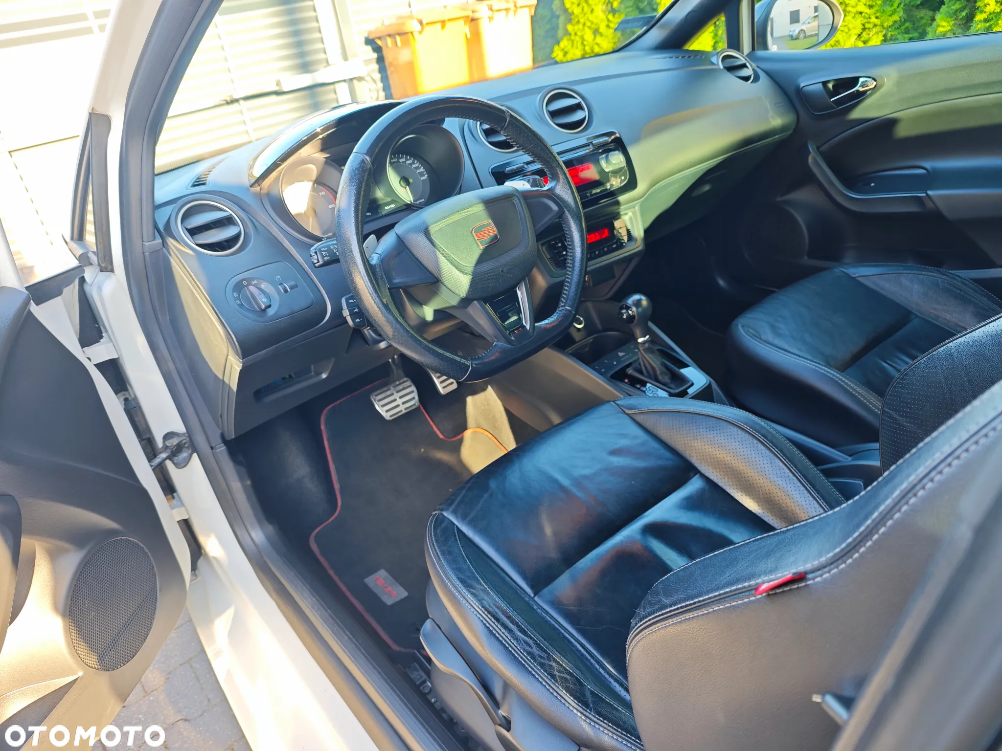 Seat Ibiza SC 1.4 TSI Cupra DSG - 4