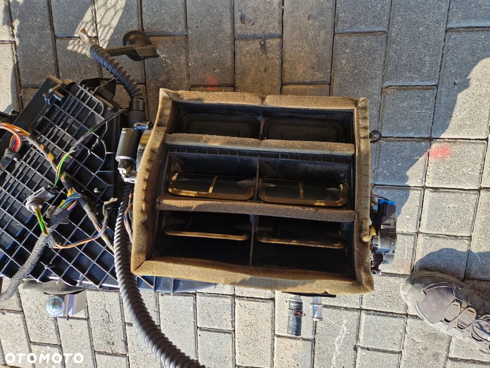 NAGRZEWNICA VW T6 2016r - 9