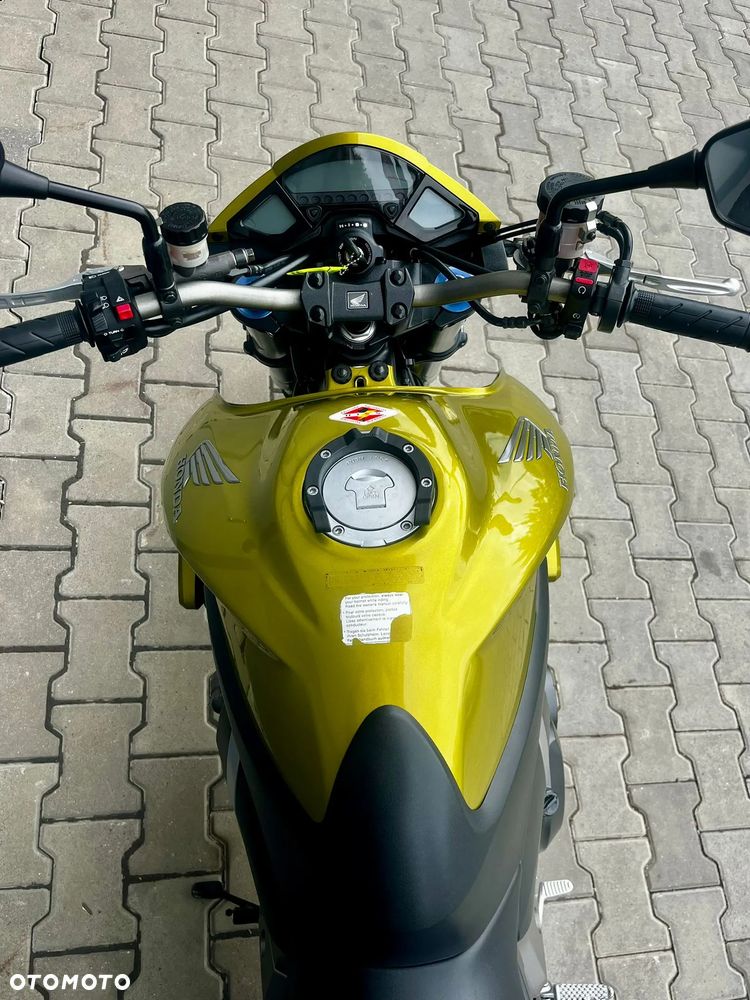 Honda CB - 10
