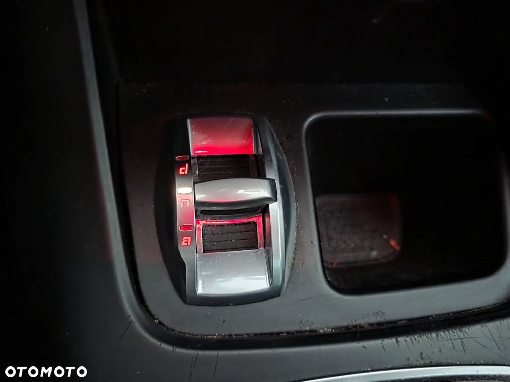 Alfa Romeo Giulietta 1.4 TB 16V Multiair Collezione - 12