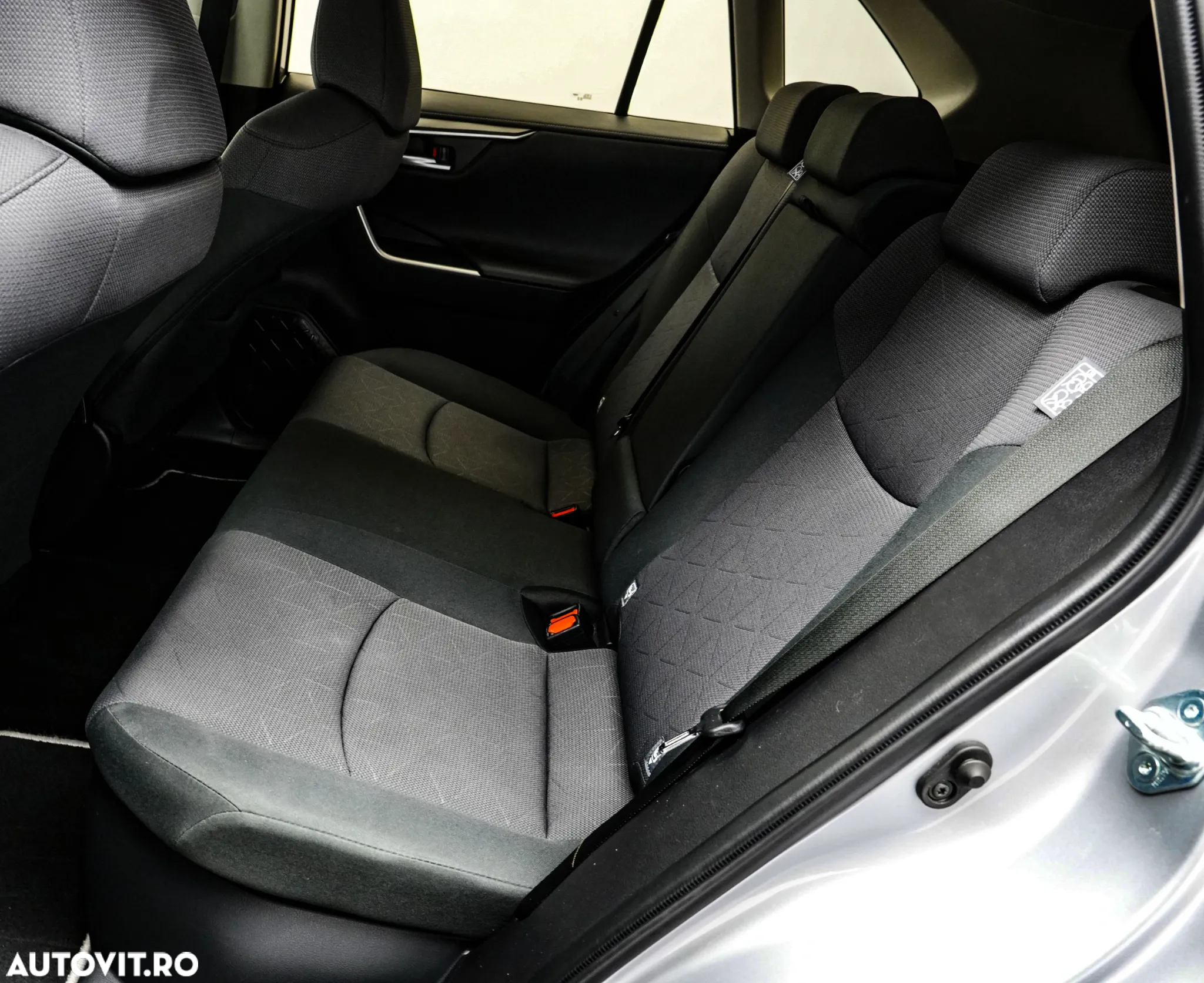 Toyota RAV4 2.5 Hybrid VVT-iE 4x2 Dynamic - 16
