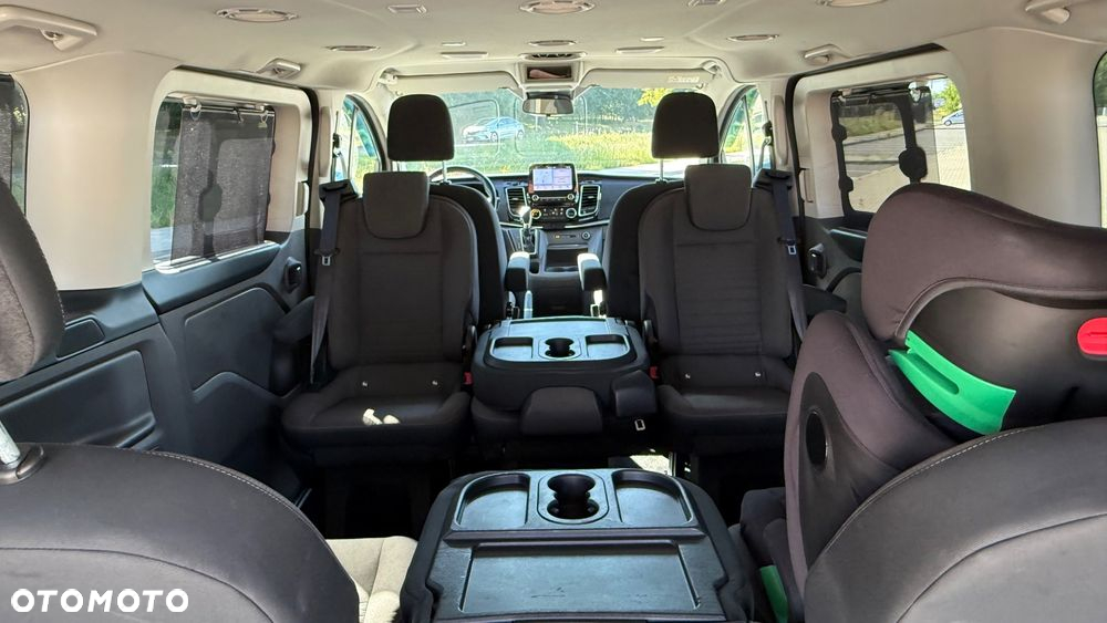 Ford Tourneo Custom - 16