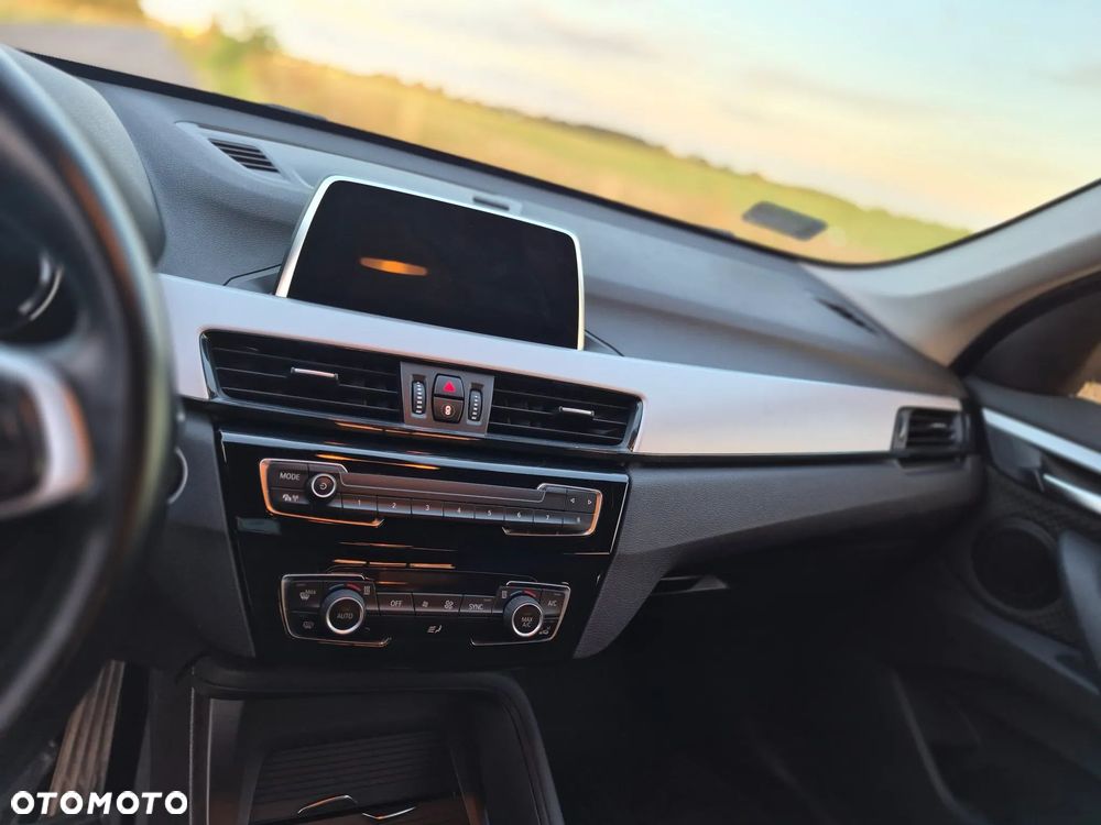 BMW X1 sDrive16d - 27