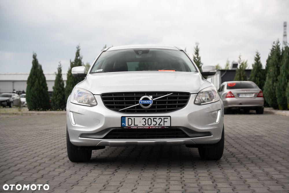 Volvo XC 60 D3 Drive-E Ocean Race - 18