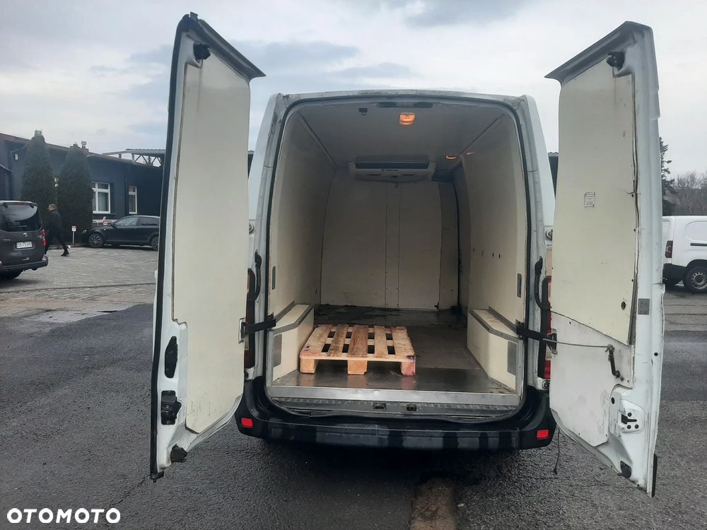 Opel Movano - 12