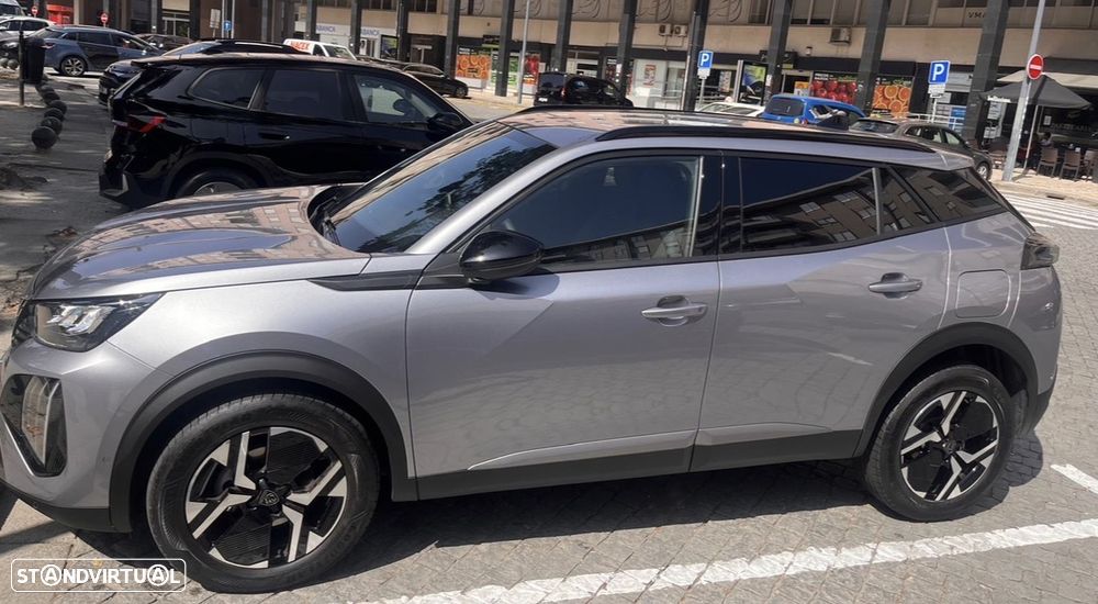 Peugeot 2008 1.2 PureTech Allure Pack - 11