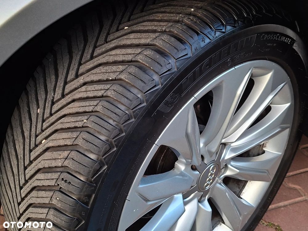 Audi A4 Allroad 2.0 TDI DPF S tronic - 37