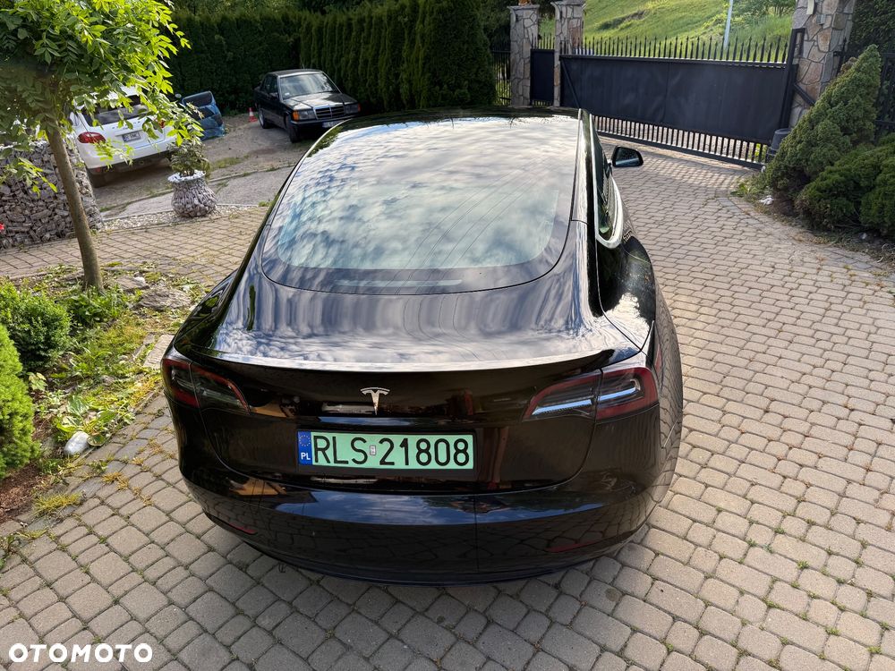 Tesla Model 3 - 6