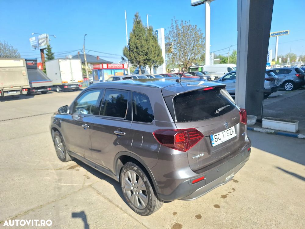 Suzuki Vitara 1.4 Boosterjet MHEV Passion - 4
