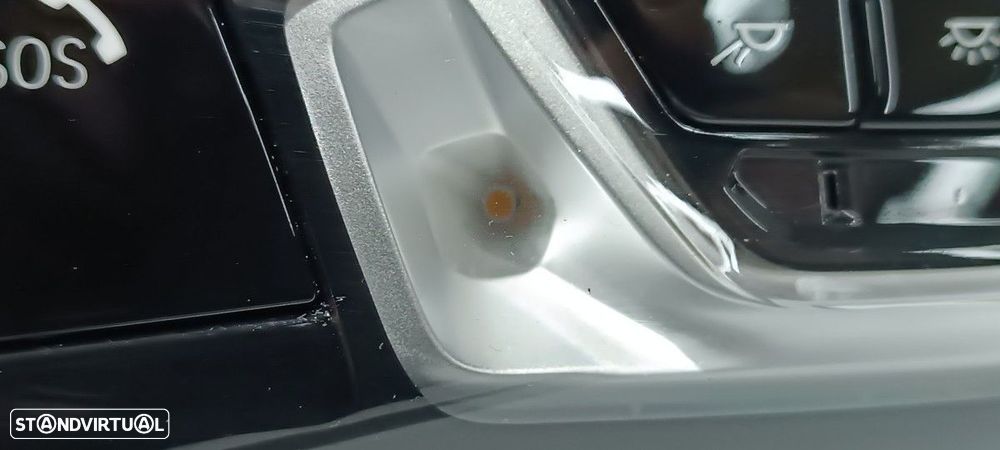 LUZ INTERIOR BMW SERIE 1 LIM. (F40) 118D M SPORT - 2