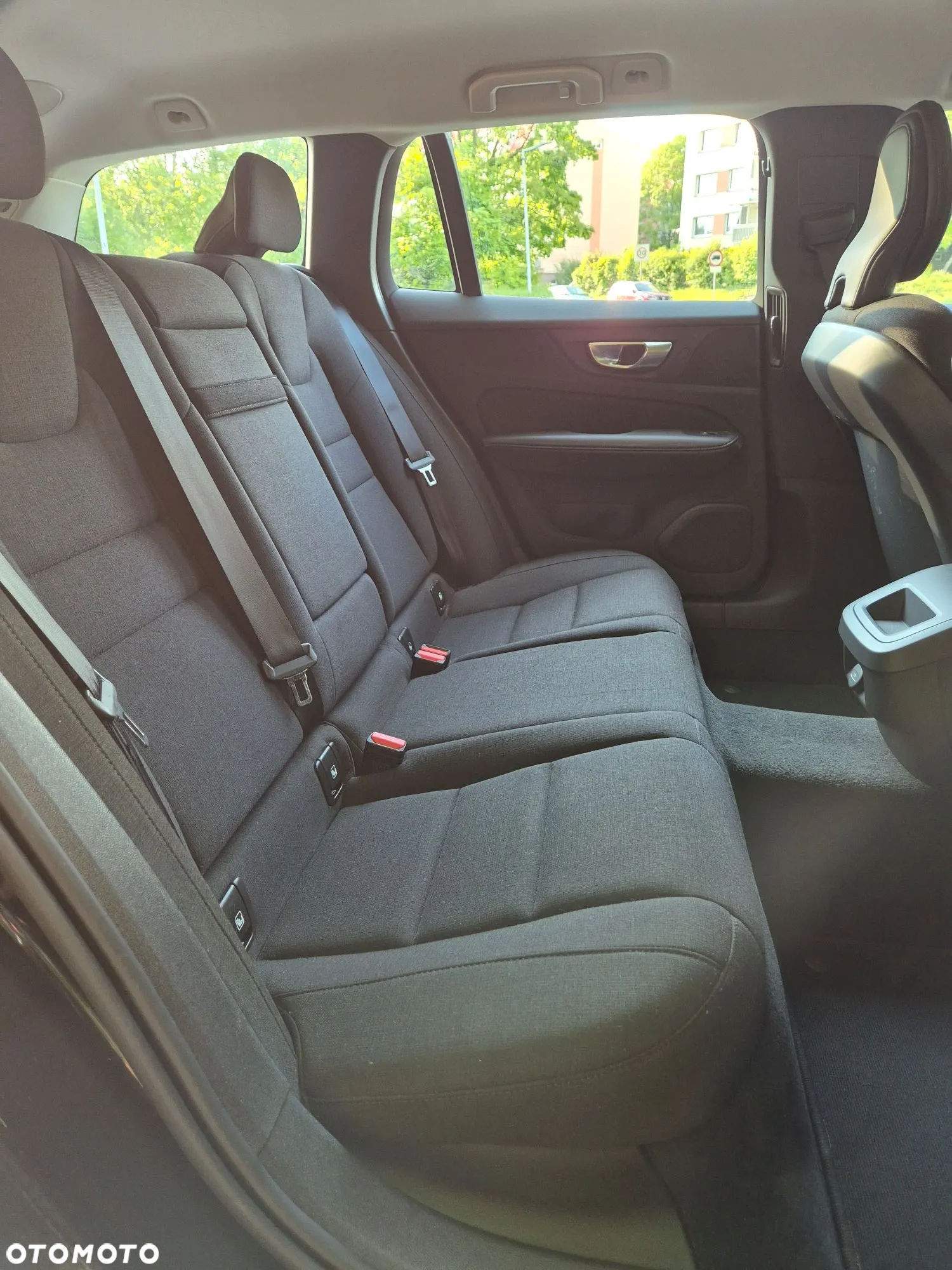 Volvo V60 B4 B Momentum Pro - 25