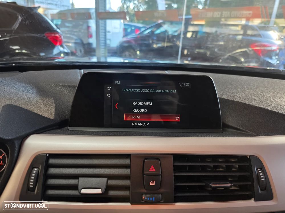 BMW 320 d Touring Aut. Sport Line - 18