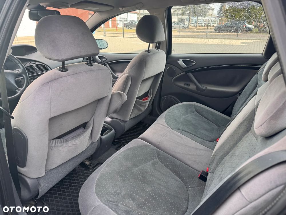 Citroën C5 HDi 135 Exclusive - 9