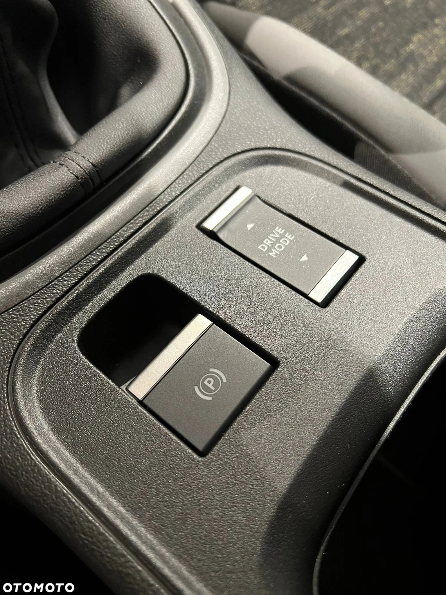 Jeep Avenger 1.2 GSE T3 Longitude FWD - 11