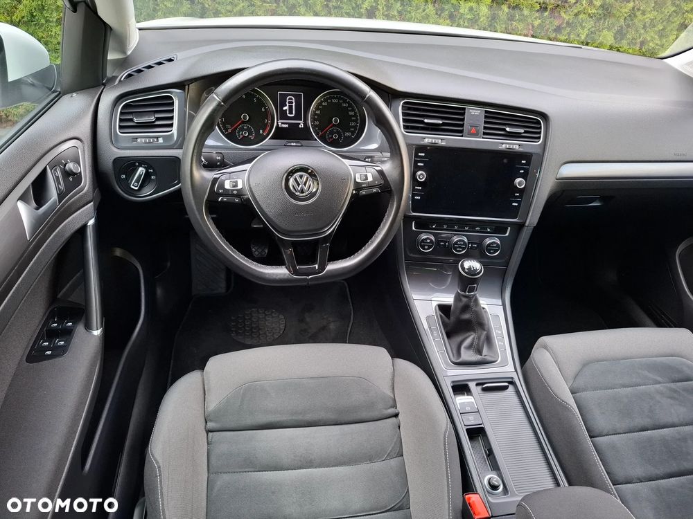 Volkswagen Golf 1.5 TSI OPF R-Line - 19