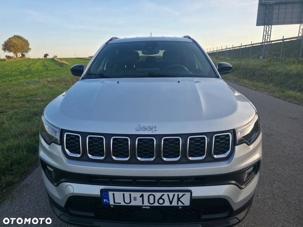 Jeep Compass - 10