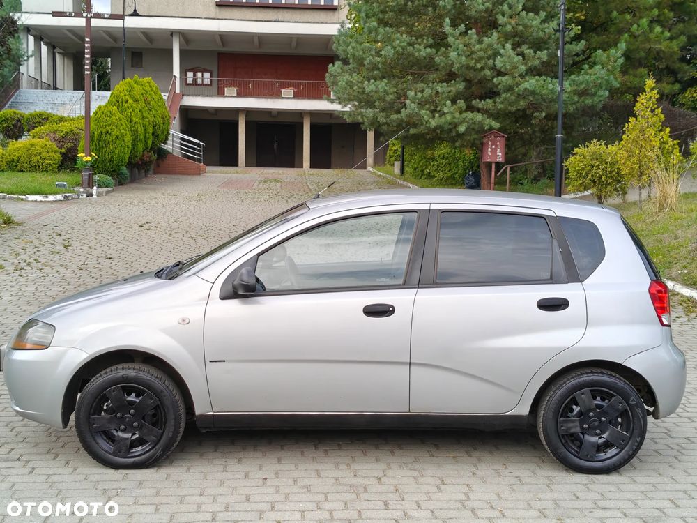 Chevrolet Aveo 1.2 SE / Plus - 38