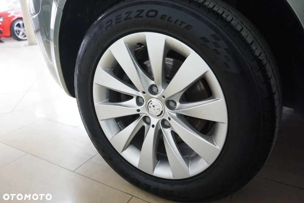 Volkswagen Caravelle TDI L1 Comfortline - 11