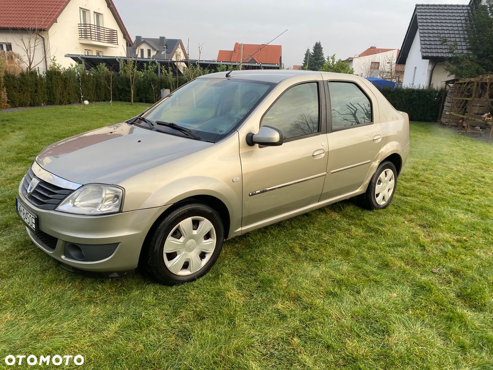 Dacia Logan - 1
