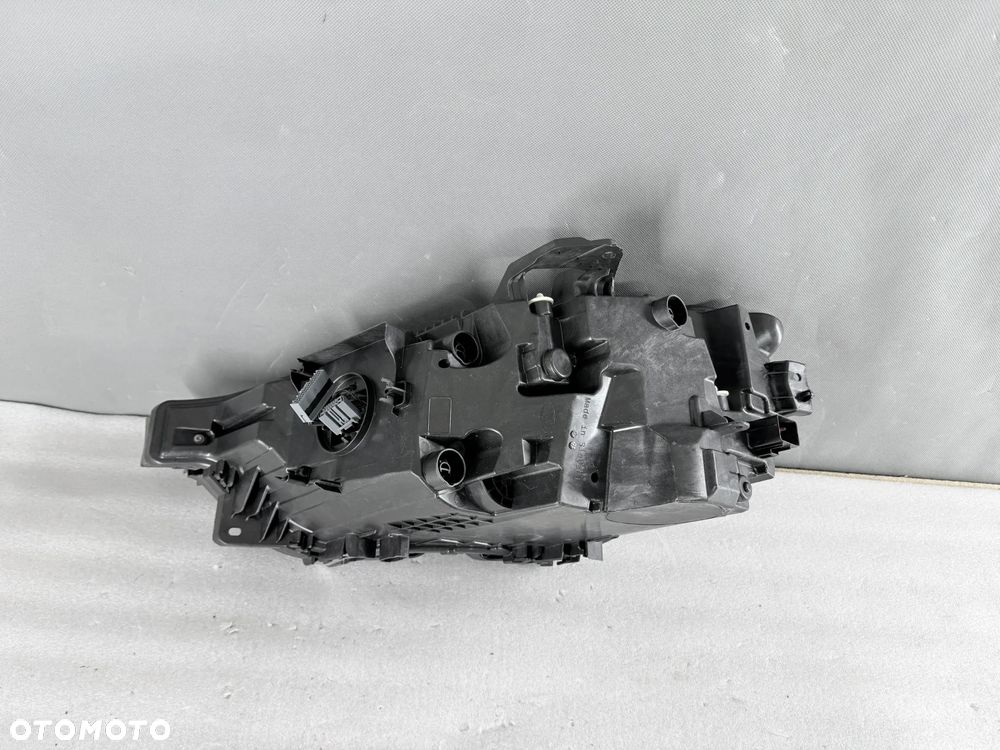 Reflektor Przód strona prawa Volvo XC60 II 31420418 LED FULL - 6