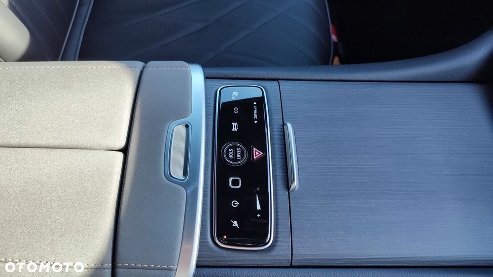 Mercedes-Benz EQS - 18