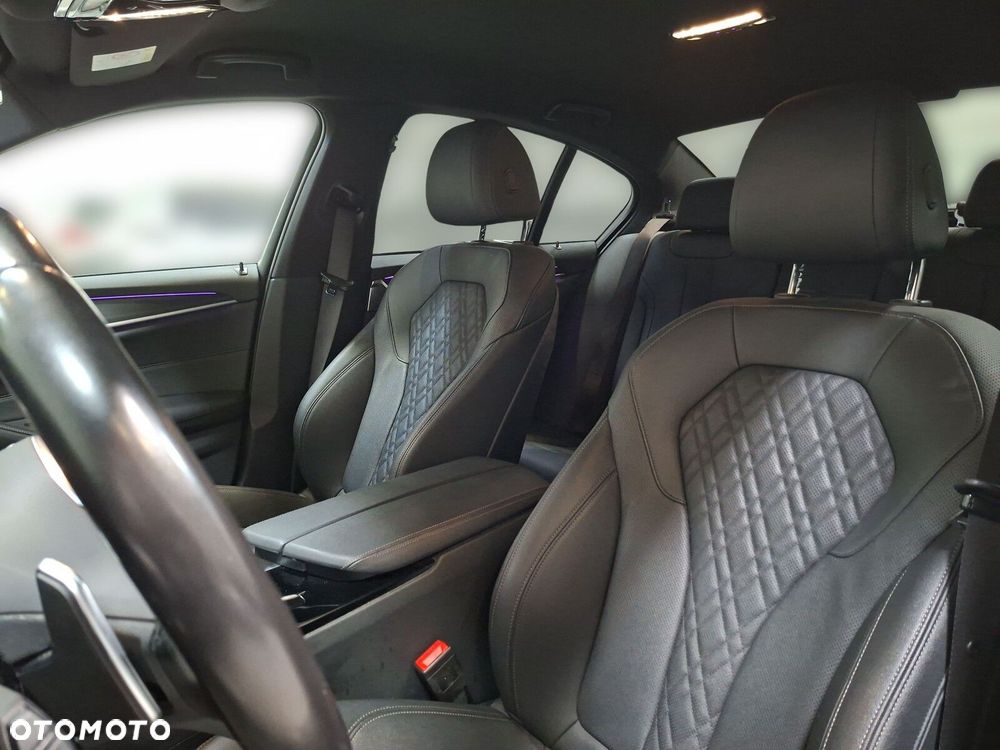 BMW Seria 5 - 12