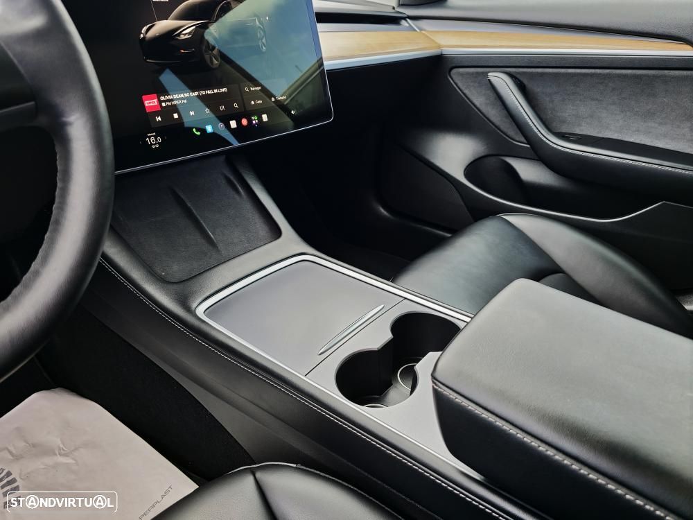 Tesla Model 3 Long Range Tração Integral - 16