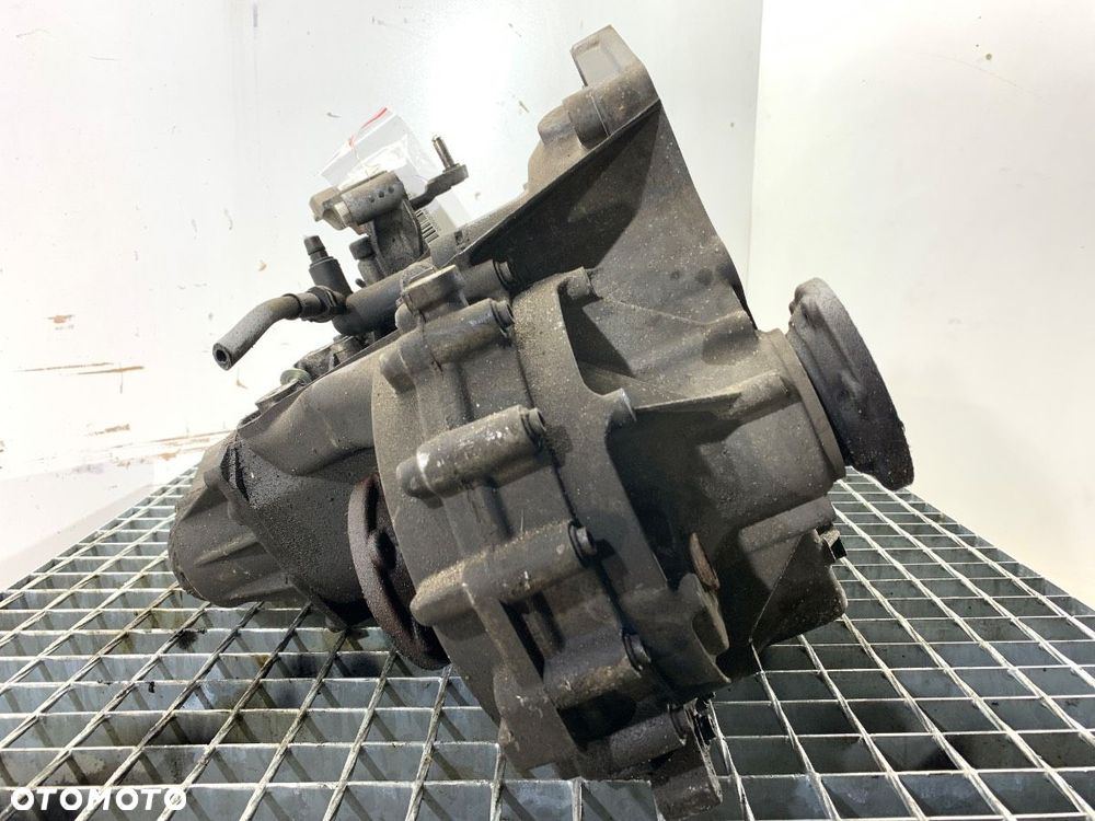 SKRZYNIA BIEGÓW  VW GOLF VII (5G1, BQ1, BE1, BE2) 2012 - 2022 1.4 TSI 92 kW [125 KM] benzyna 2014 - - 4