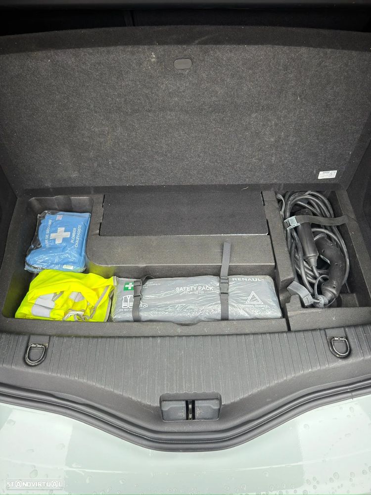 Renault Mégane E-Tech - 12