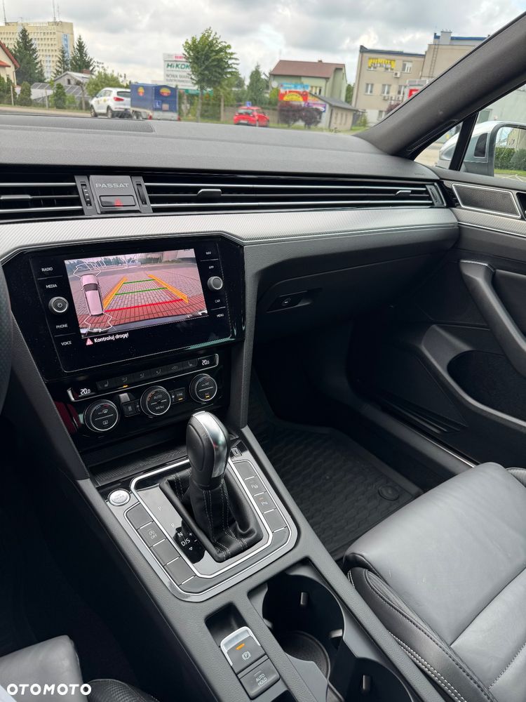Volkswagen Passat - 28