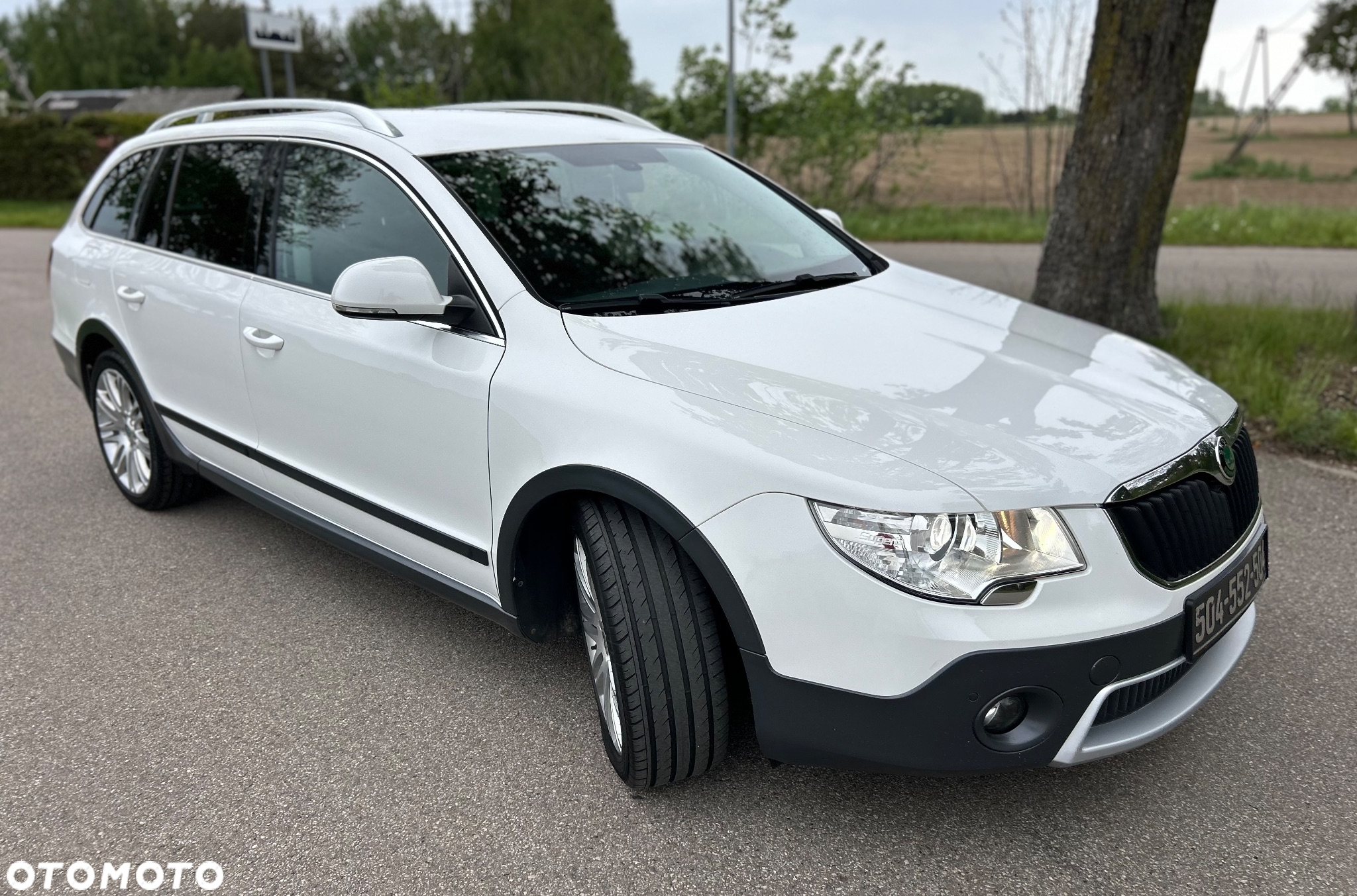 Skoda Superb Combi 2.0 TDI 4x4 DSG AllDrive - 10