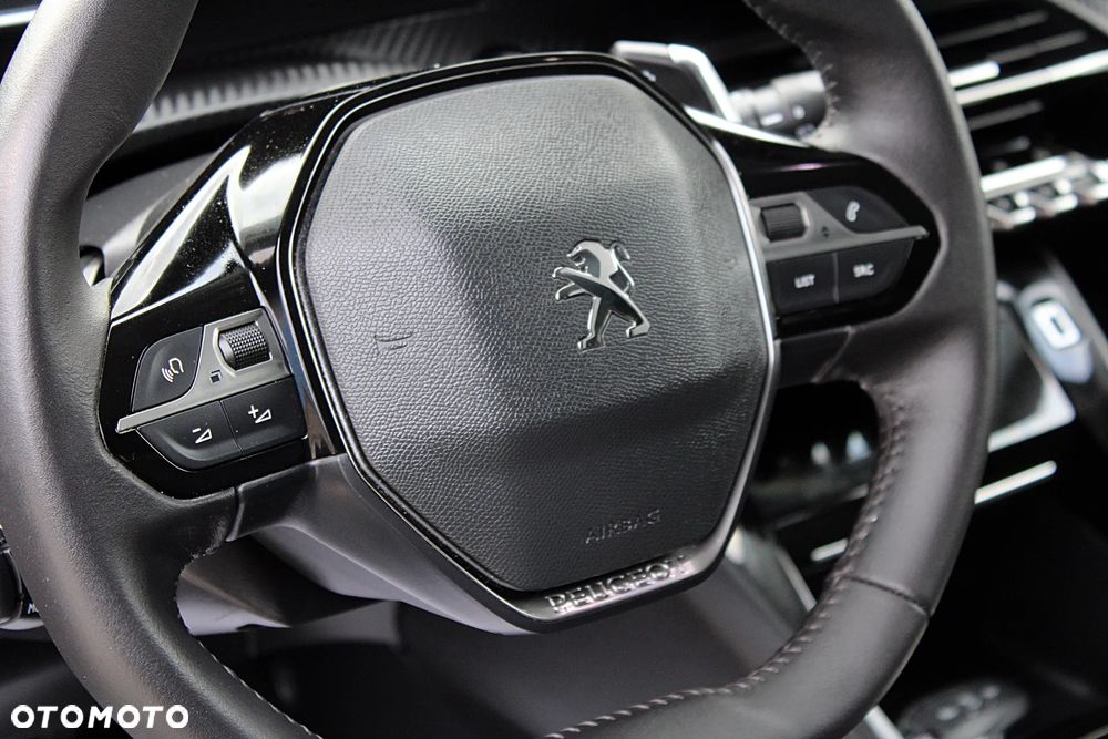 Peugeot 2008 - 21