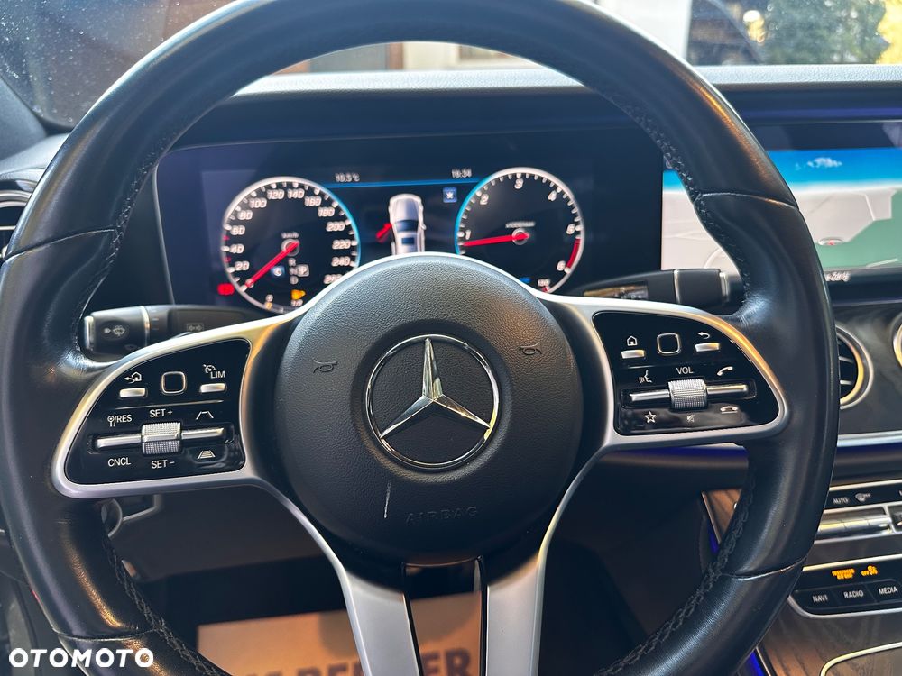 Mercedes-Benz Klasa E 220 d 4-Matic 9G-TRONIC - 10