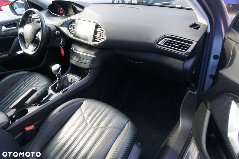 Peugeot 308 - 17