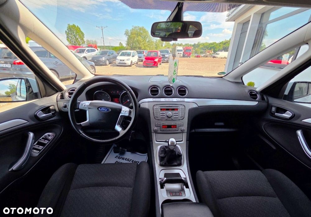 Ford S-Max - 25