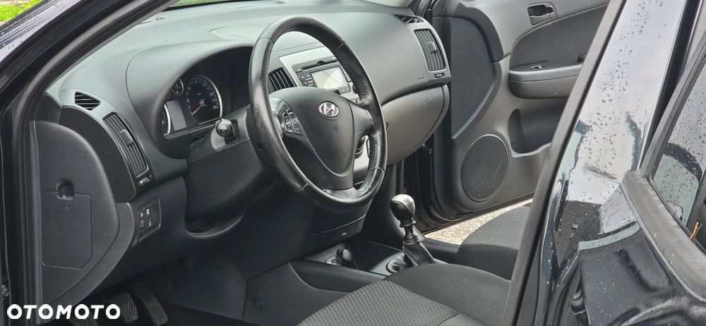 Hyundai i30 1.4 Classic + - 12