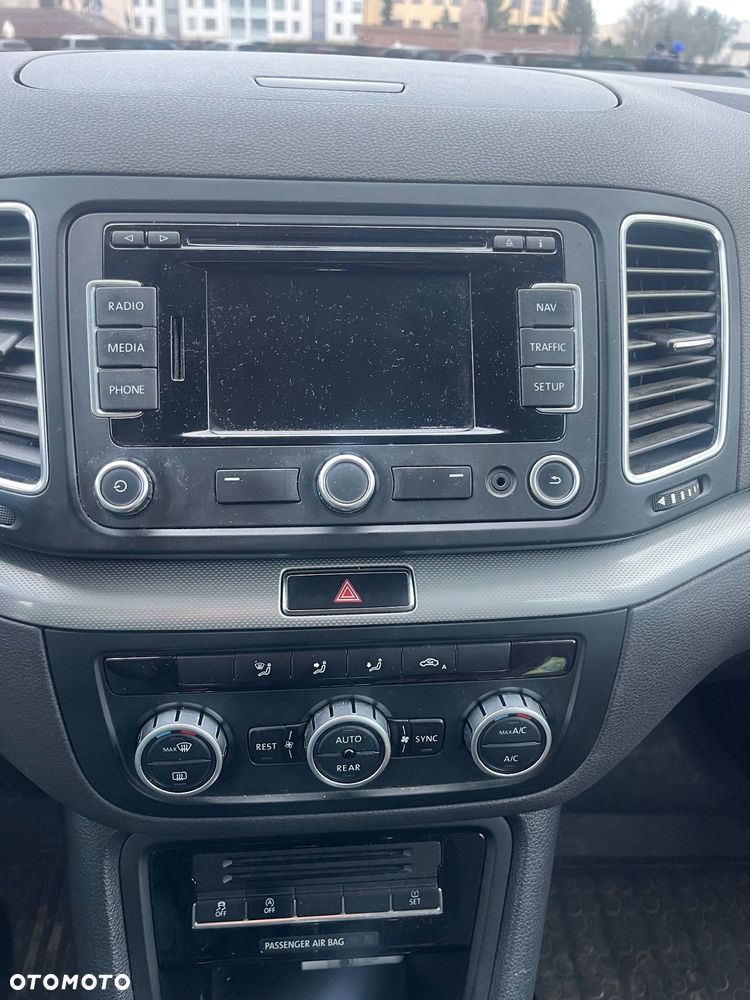 Volkswagen Sharan 2.0 TDI Comfortline DSG - 15