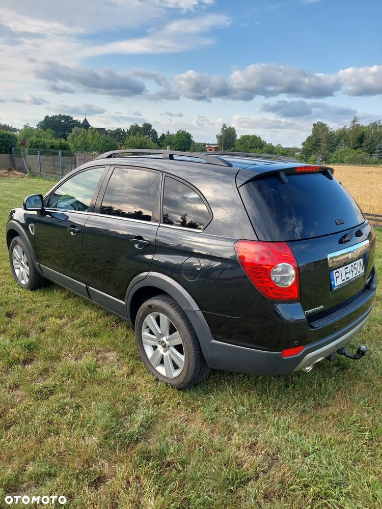 Chevrolet Captiva 2.0 d LT medium - 2