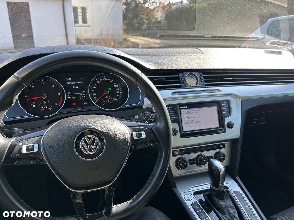 Volkswagen Passat - 9