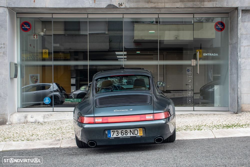 Porsche 911 (993) Coupé 3.6 Carrera 4 - 29